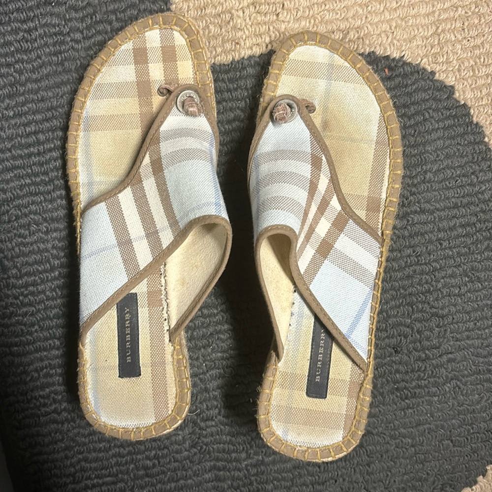 Burberry sandal